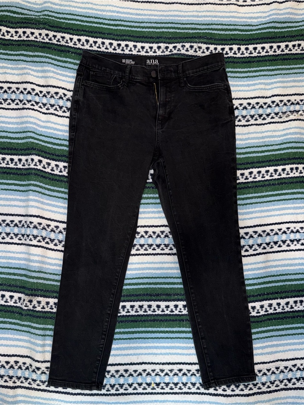 a.n.a Black Women's Skinny Jeans